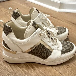 Michael Kors Georgie Metallic Logo and leather trainer/sneaker, sz 7.5, used
